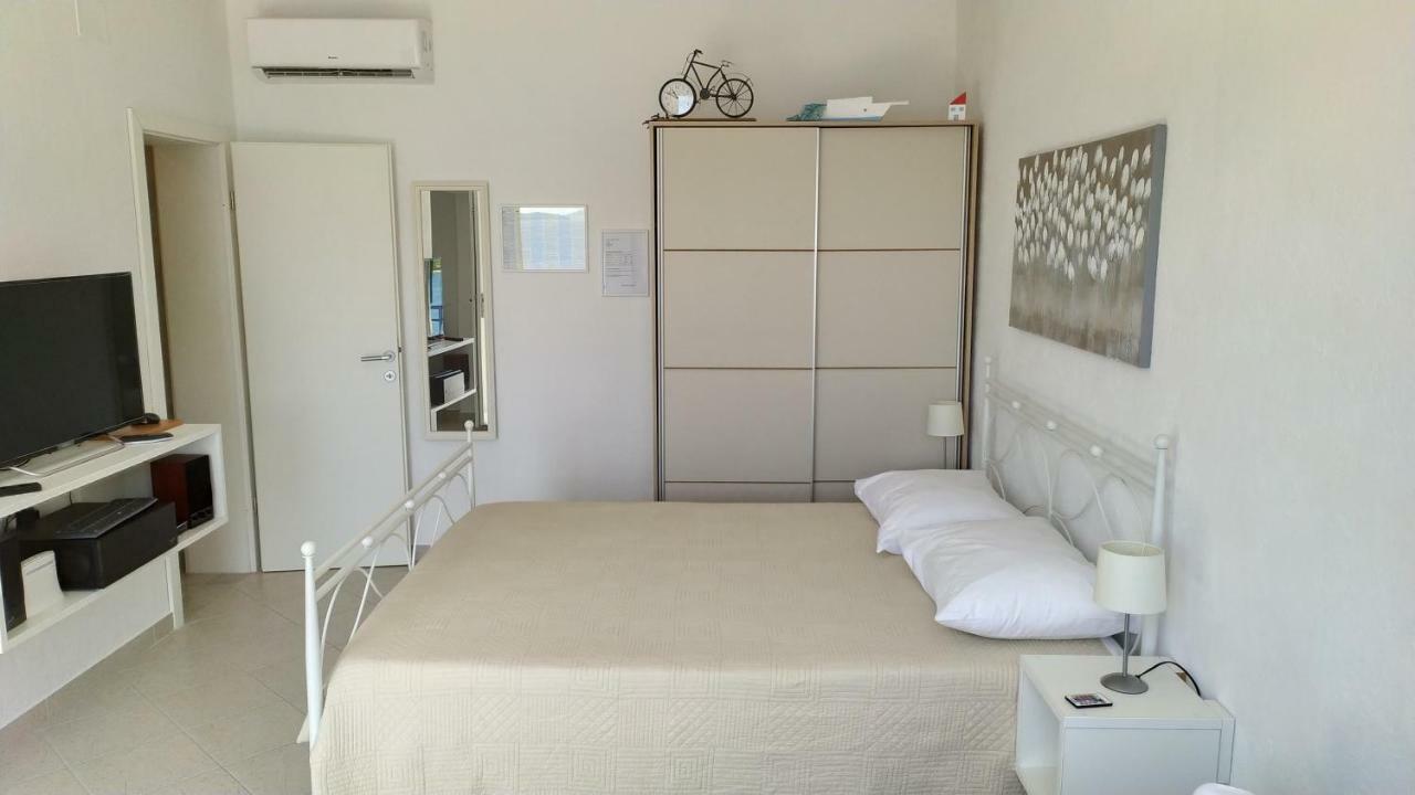 Studio Apartment Luce Marina Extérieur photo